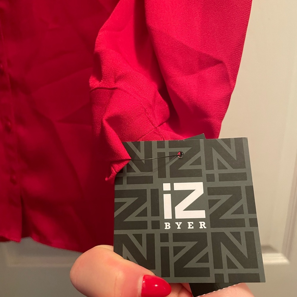 Women IZ dress blouse with tags